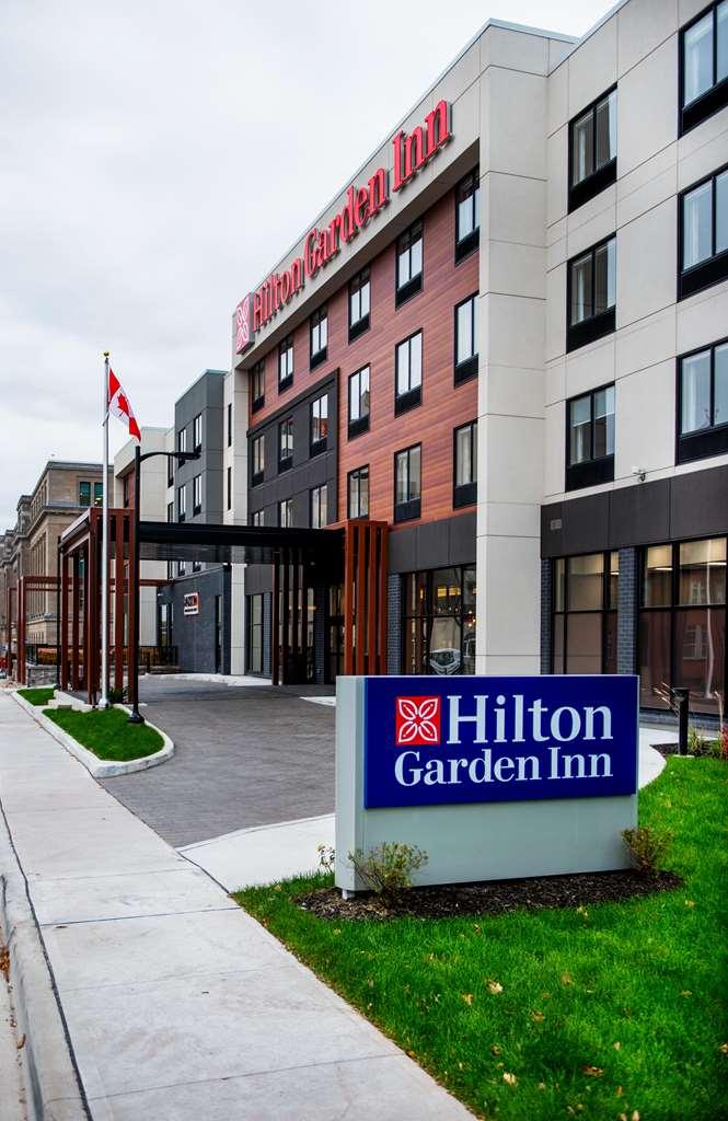 Hilton Garden Inn Moncton Downtown, Nb Exteriör bild